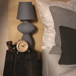 Arne Jacobsen - Umrandung des Rathauses - Beige