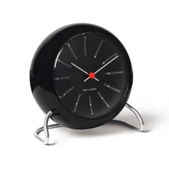 Arne Jacobsen Bankers Tischuhr - Schwarz mit schwarz