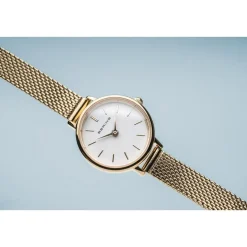 Bering - Classic Collection Damenuhr in Goldfarben 34 mm