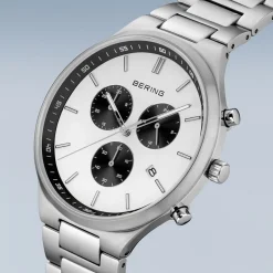 Bering - Titan Chrono Herrenuhr aus gebürstetem Stahl mit weißem Zifferblatt