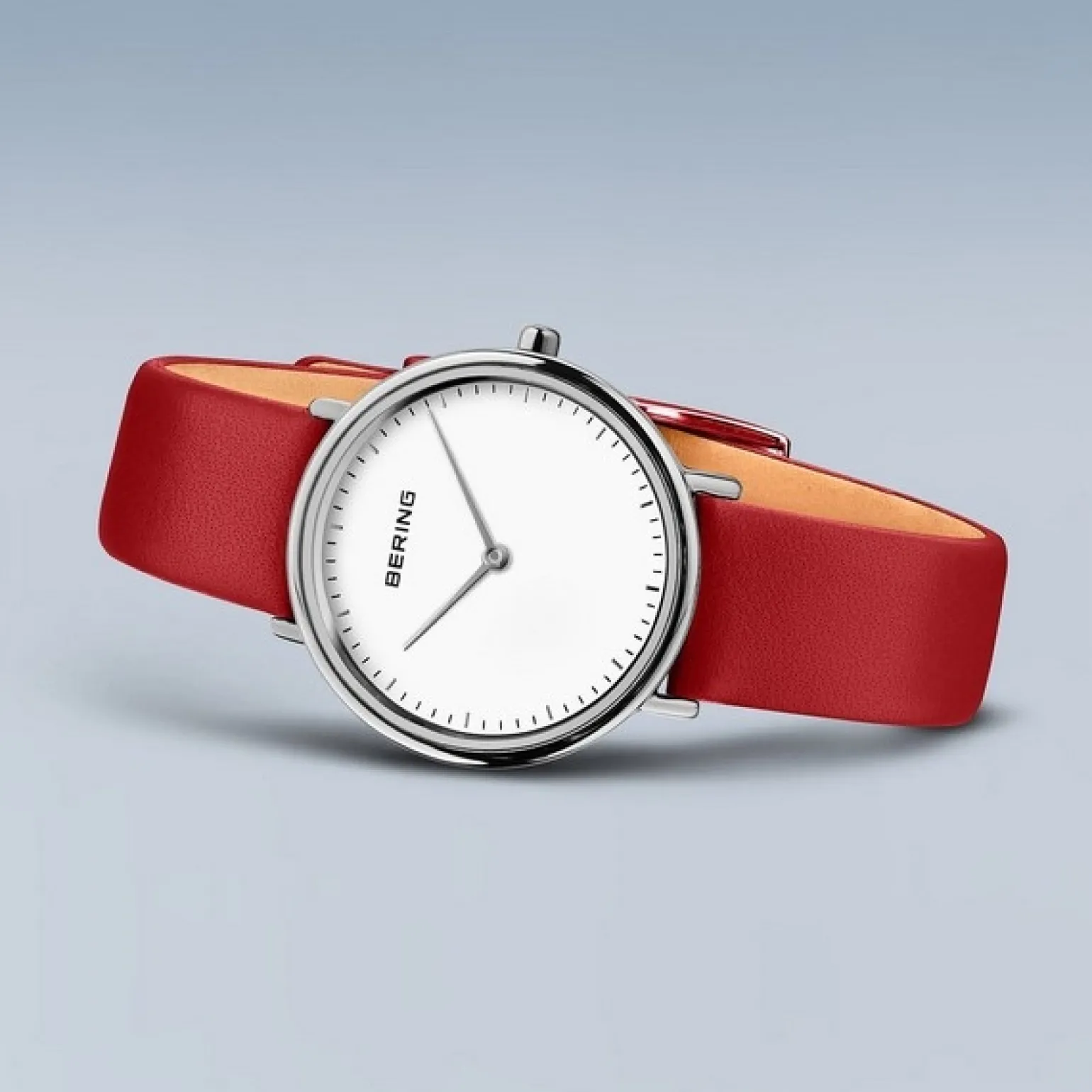 Bering - Ultra Slim Damenuhr aus poliertem Stahl Ø29 mm