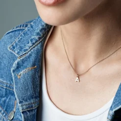 Buchstabenanhänger - 14 Karat Gold mit insgesamt 0,025 - 0,115ct