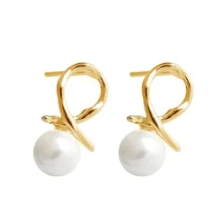 ByBirch - Malene Ohrstecker aus vergoldete silber mit Perlen