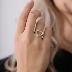 Christina sammelt Ring in Silber "TOPAZ HEART"