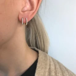 Dazzling  - 14 kt Gold Creole mit insgesamt 0,22ct W/Si