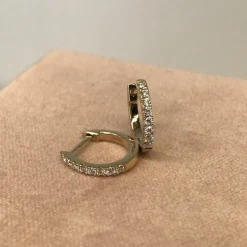 Dazzling  - 14 kt Gold Creole mit insgesamt 0,22ct W/Si