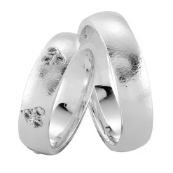 Eheringe aus 14 Karat Weißgold - 0,36 Karat Diamanten