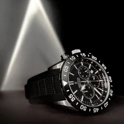 Festina - Keramik Herrenuhr aus Silber mit schwarzem Kautschukband