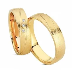 Goldringe in 8-14 Karat - 3x0,01 Brillanten - Gehämmerte Oberfläche