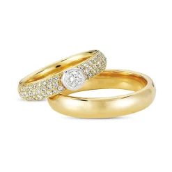 Goldringe in 14 Karat - 1x0,20 kt + 54x0,01 kt. Diamanten