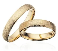 Goldringe in 8-14 kt. 4,0 mm. gewölbt und rustikal. mit oder ohne Brillant