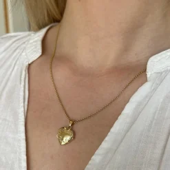 Herzmedaillon mit Muster in 8-14 Karat - klein 16 x 19 mm.