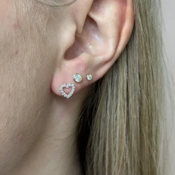 Herz-Ohrstecker aus 8-karätigem Gold mit zirkonia