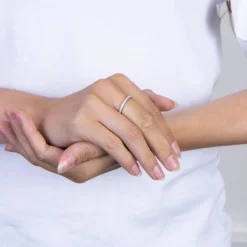 Joanli Nor - Adina - Silberring mit 1 Reihe Zirkonia