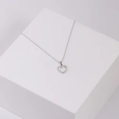 Joanli Nor - Aida-Halskette aus Silber mit 11 mm Herz-Anhänger