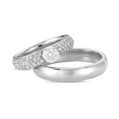 14 kt. Weißgoldring - 1x0,20 kt + 54x0,01 kt. Diamanten