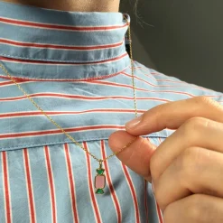 LULU Copenhagen Bonbon-Anhänger aus silber mit Emaille