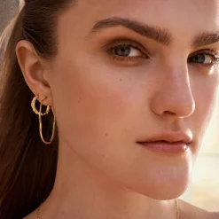 Maanesten - Aio mittelgroße Ohrringe aus vergoldetem Silber