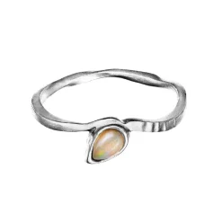 Maanesten - Cille Ring aus Silber mit Opal