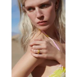 Maanesten - Lavanien vergoldeter Ring