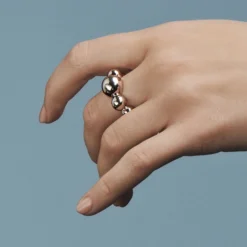 Mads Z - Biggest Ball Ring in Silber
