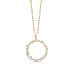 Mads Z - Lucia-Anhänger aus 14-karätigem Gold mit insgesamt 0,30 Karat inkl. Kette.