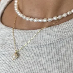 MerlePerle - Amelia Halskette aus vergoldete silber mit Perlenanhänger