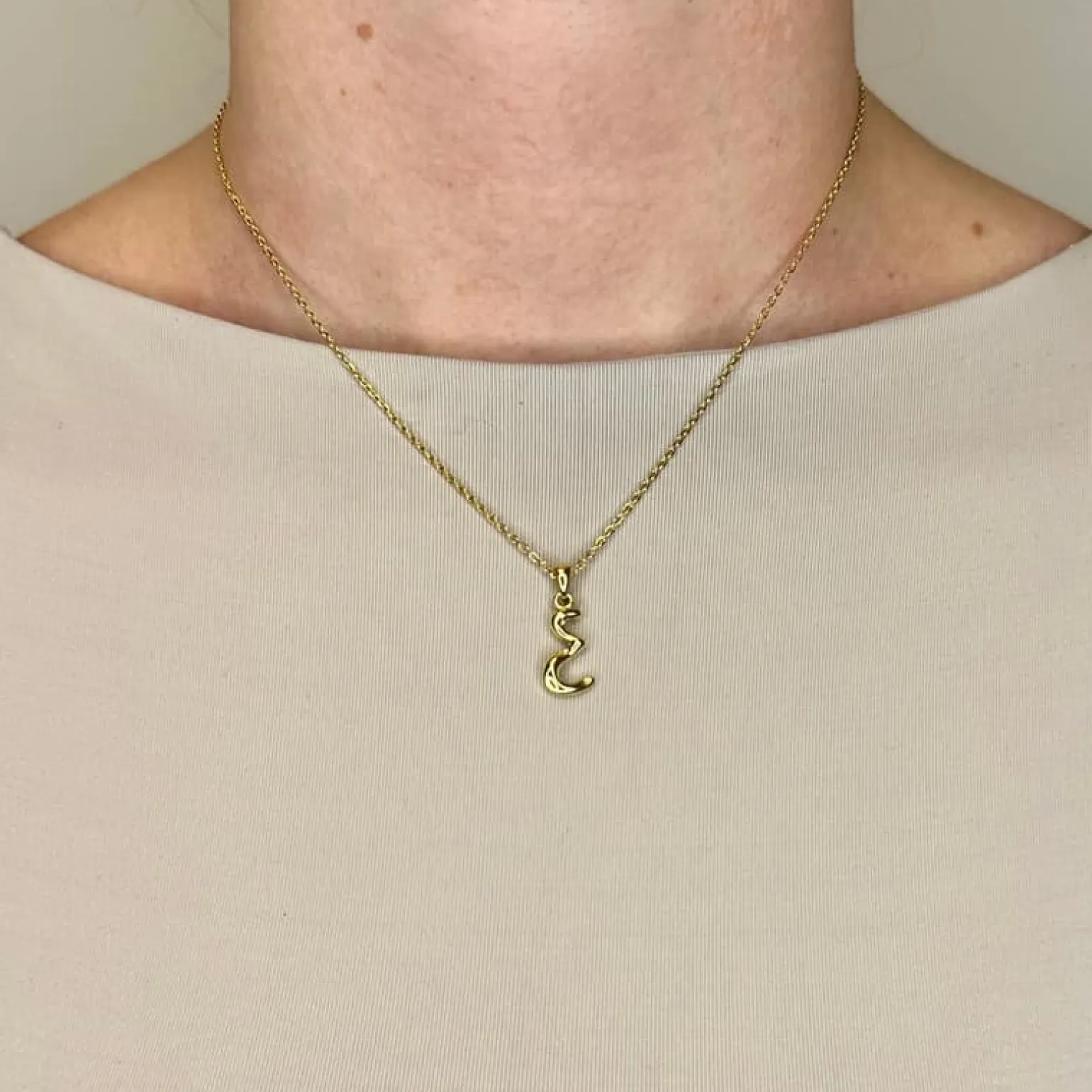 MerlePerle - Buchstabenkette in vergoldete silber - E