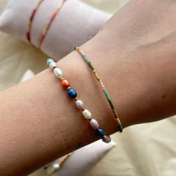 Nuni - Maddison armband in vergoldete silber mit Glas- und Süßwasserperlen