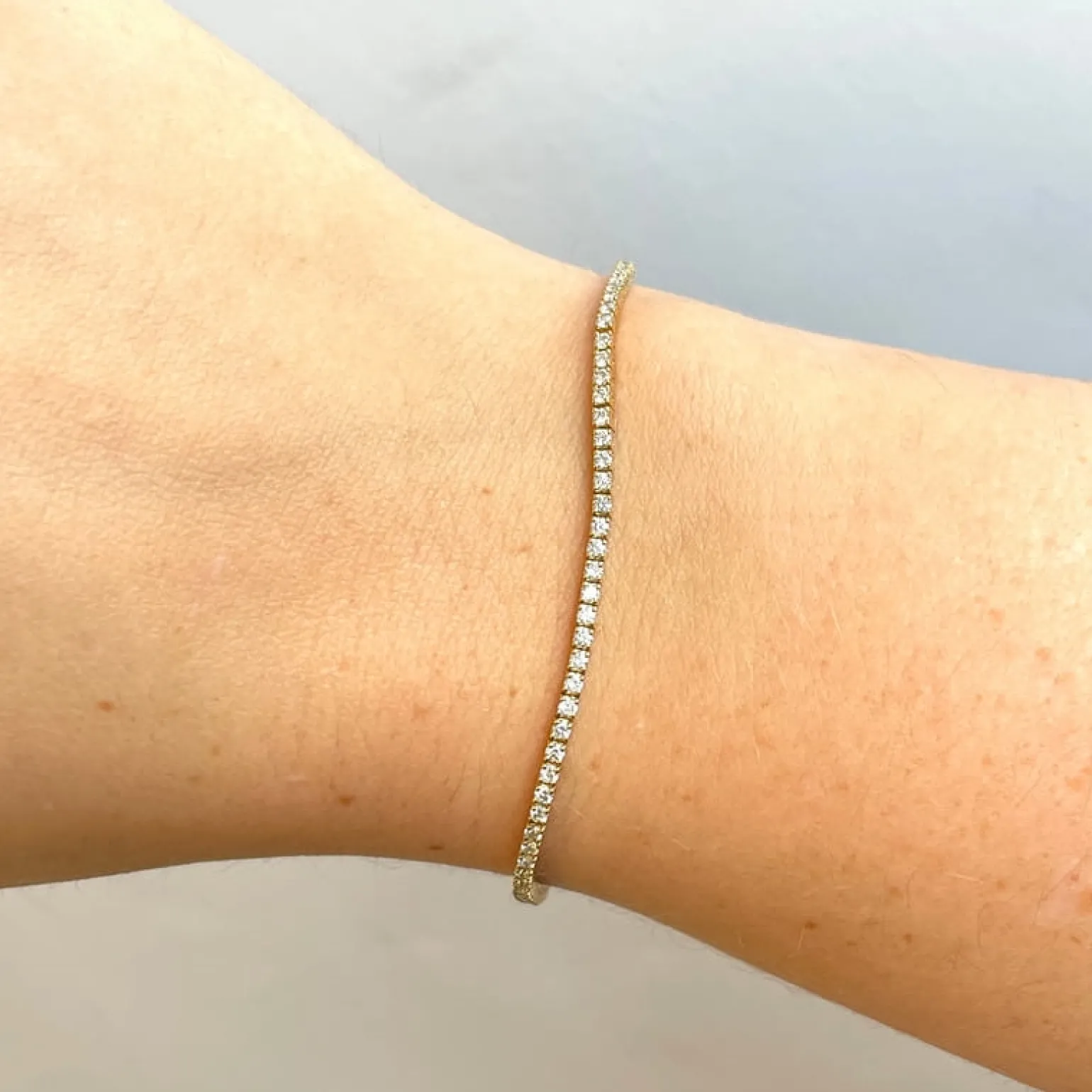 Nuran - Tennisarmband aus 14-karätigem Gold mit einem Gesamtgehalt von 1,78 Karat. W/SI