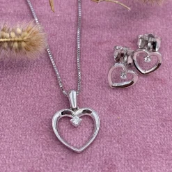 Ohrringe und Anhänger aus 14-karätigem Weißgold mit Diamanten