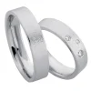 Rhodinierte Eheringe aus Silber mit 3 Diamanten im Damenring