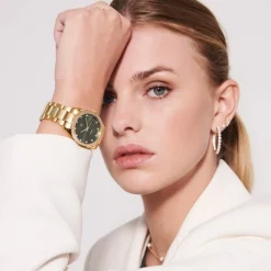 Sif Jakobs Uhr AURORA in vergoldete Stahl mit grünem Metallzifferblatt