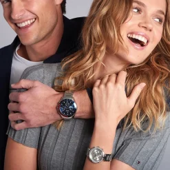 Tommy Hilfiger - Owen Herrenuhr mit Stahlarmband und schwarzem Zifferblatt mit roten Details